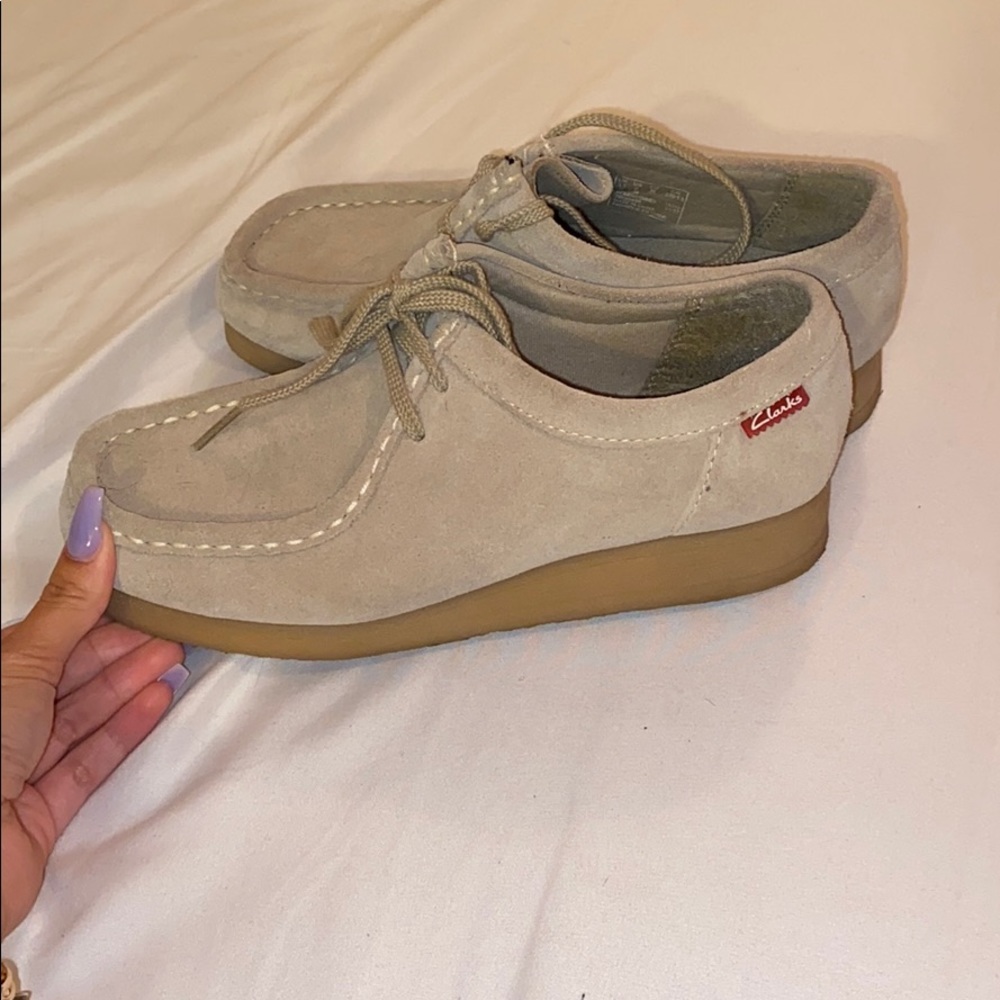 Clarks women’s wallabees